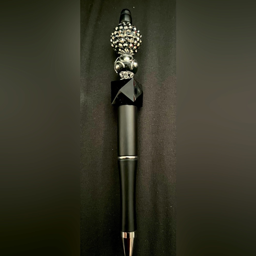 Beaded pen